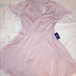Light Pink Express dress. Never worn. Size 6